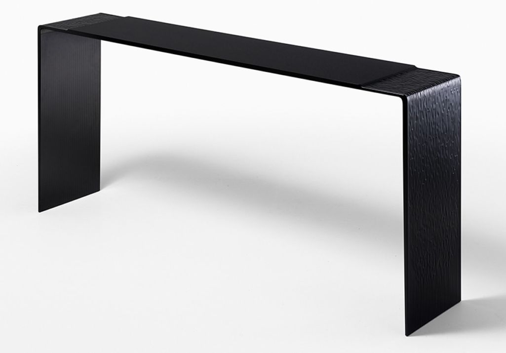 The thin profile of the Obsidian console makes it a sharp and contemporary accent piece.